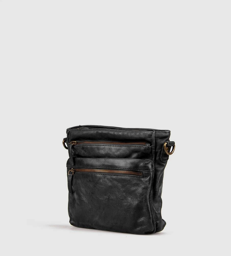 Montana Laukku Alpha Crossbody Black 4 Montana Laukku Alpha Crossbody Black - Image 2