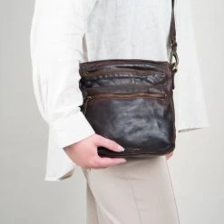 Montana Laukku Alpha Crossbody Brown -halonen shop 2001004307667 5